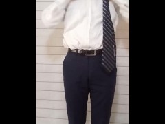 【全裸】変態新入社員男子のストリップ自撮り【勃起】 Perverted new employee strips - Screenshot 3 of 16 - 新入社員