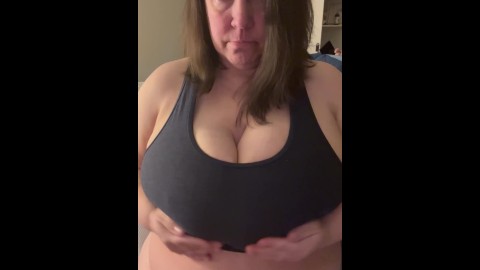 Big tit reveal
