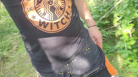 Spooky Transgirl has outdoors piss fun