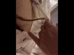 横で添い寝してるパジャマの友達の服の中を見たら巨乳だったのでいたずらして身体中触りまくって撮ってみた-日本人/素人カップル/美乳/個人撮影 - Screenshot 1 of 16 - Best Friend