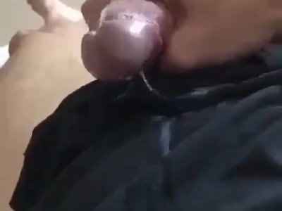 超大在我的胸口喷水后喷水