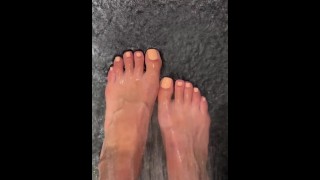 Quick shower, new orange nails