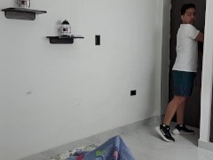 Eating a MILF's pussy is the best! Part 1 - Screenshot 1 of 16 - Hindi