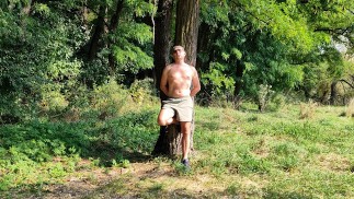 Sonnenbaden mit einem geilen Schwanz 🪵🌳🌶️😎