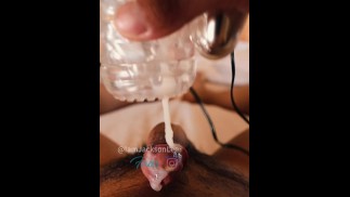 Кончить с массажной игрушкой