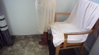 නයිටියත් ඇදන් උදේම හැඩවෙන එයා Sri Lankan Wife Get Fuck On Night dress In The Morning Sex