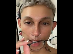 Short vid of me Cumming all over my face