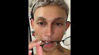 Short vid of me Cumming all over my face