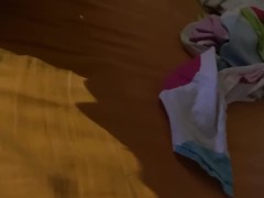 Un peu de sensualité , ce soir ( 02:09:2023 ) je fais un live à 23h00 sur mym alors hésite pas