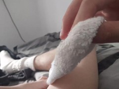 Slouch Socks in Bed - N Socks