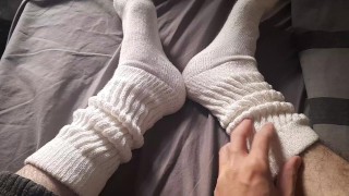 Slouch Socks in Bed - N Socks