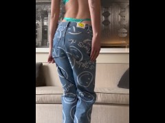 Step Sis Strips Down Naked For You - Screenshot 4 of 16 - Strip