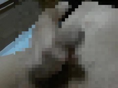 何かをバウンドさせながらしごいて腹に射精する童貞（オナニー、自慰、睾丸） - Screenshot 4 of 16 - 日本人