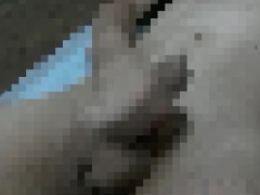 何かをバウンドさせながらしごいて腹に射精する童貞（オナニー、自慰、睾丸） - Screenshot 6 of 16 - 男 オナニー