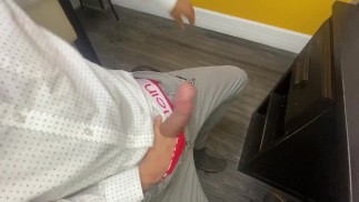 没有什么比会议后好好的手淫更棒的了。