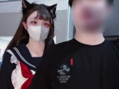  在一家咖啡馆里，一个坏女人让她点餐，然后她就被榨干了 2/16