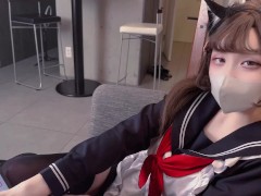  在一家咖啡馆里，一个坏女人让她点餐，然后她就被榨干了 5/16