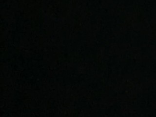 Черный большой член трясется членом