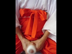 巫女さんに女装してオナホールでオナニー - Screenshot 11 of 16 - Shrine Maiden