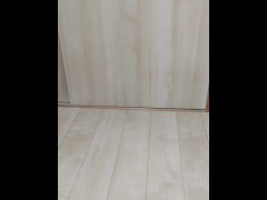 ジュニアアイドルの水着撮影中に極長アナルビーズ挿入させた - Screenshot 6 of 16 - Long Anal Plug