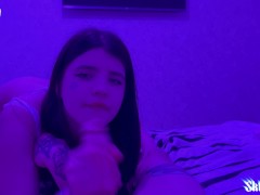 Классный Секс С Неоновым Светом SkinLovers - Screenshot 15 of 16 - Cum Eating