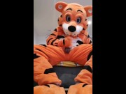 Preview 3 of Tiger wanks 1