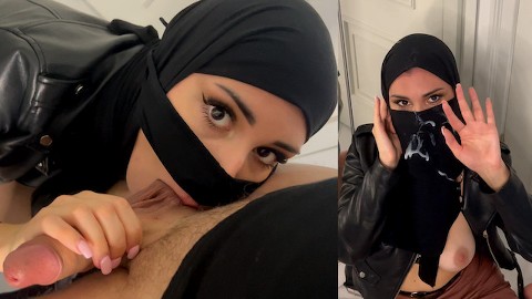 HIJABI IN LEDER ERHIELT VIEL SPERMA AUF NIQAB