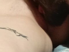 Бородатый нежно лижет киску до оргазма - Screenshot 14 of 16 - Pussy Licking Orgasm