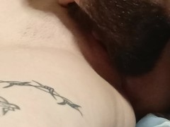 Бородатый нежно лижет киску до оргазма - Screenshot 4 of 16 - Pussy Licking Orgasm