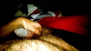 Sesión de semen a altas horas de la noche de Kevy 69