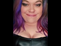 BBW spit play - Screenshot 3 of 16 - Spit