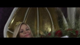 princesse arrogante écraser les roses de son amant