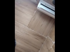 あなたに汚くて臭い脇の匂いを嗅がせようとするドS変態日本人女性。 - Screenshot 1 of 16 - Armpit