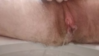 Snel plassen in het toilet, moest behoorlijk slecht gaan
