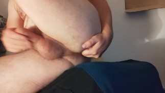 VID_156 Masturbare, deget e in fund, baut pisat, mancat sperma (5 min)