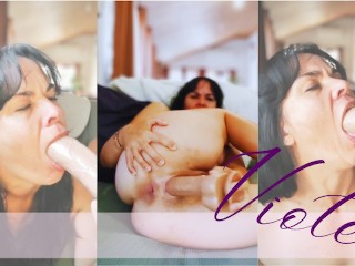 Милфа давится глубокой глоткой, трахает мокрую киску