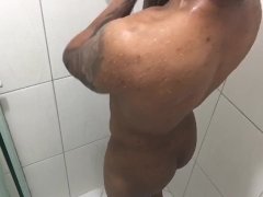 Very hot cum in the bath