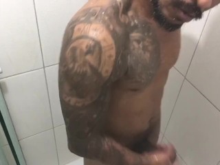 Very Hot Cum in the Bath