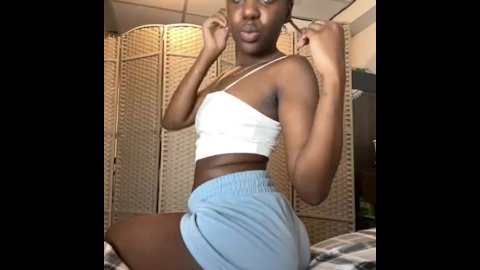 Ebony Sugar Baby Alliyah Alecia Needs A Wealthy / Rich Sugar Daddy