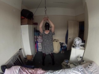 Sissy in Nieuwe Ballgag Harnas