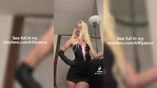 Sexy leraar hard geneukt met student