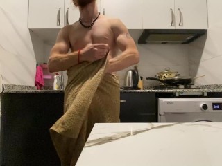 Got Aroused in the Kitchen while doing the Dishes and Started Masturbating.