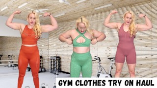 Musculoso MILF prueba ropa de gimnasia