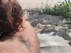 Охуенный публичный минет на немецком пляже пока ходят люди - Screenshot 4 of 16 - Beach