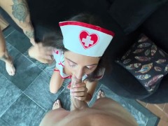 Медсестру пустили по кругу - Двойное проникновение, Анал, Гэнгбэнг - Screenshot 2 of 16 - Hot Nurse