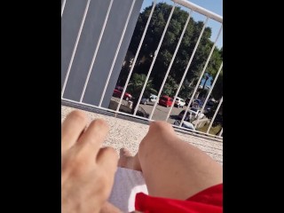 Masturbation Sur La Terrasse