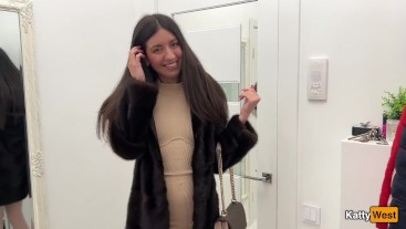 Вызвал проститутку для горлового минета и жесткого секса