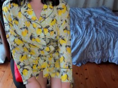 自分の生理用布ナプキンから強烈な刺激臭がして、咳と吐き気が止まらない日本人女性。 - Screenshot 4 of 16 - 臭いマンコ
