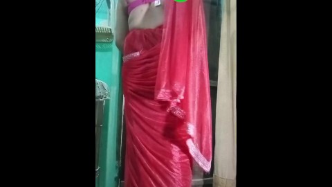 Crossdressing gay indiano em Red Saree parecendo gostoso #indiangay #indiancrossdresser #crossdresse