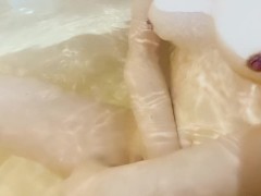 お風呂に入ってる彼女に突撃撮影した結果エロすぎてフル勃起-素人カップル/リアル/日本人/個人撮影 - Screenshot 9 of 16 - Hentai
